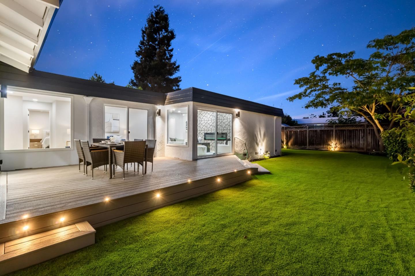 244 Darryl DR