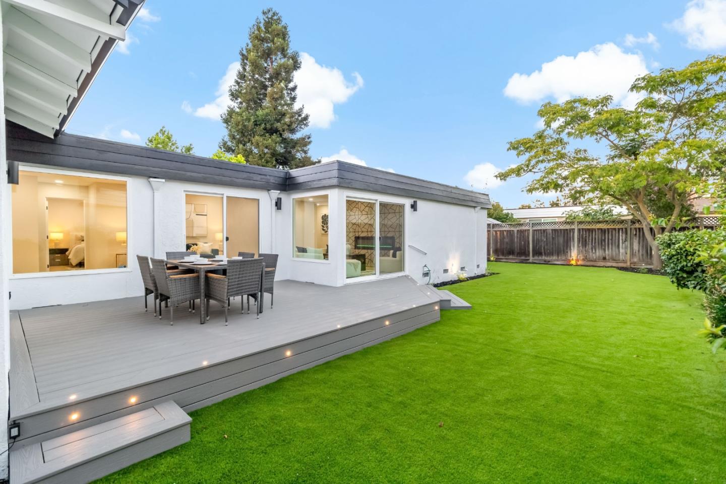 244 Darryl DR