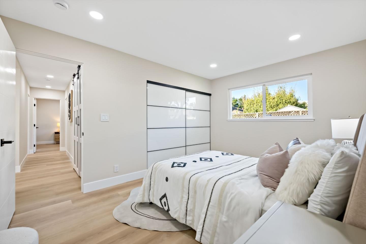 244 Darryl DR