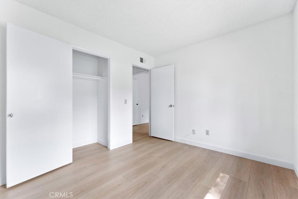 2573 Coventry Circle 105