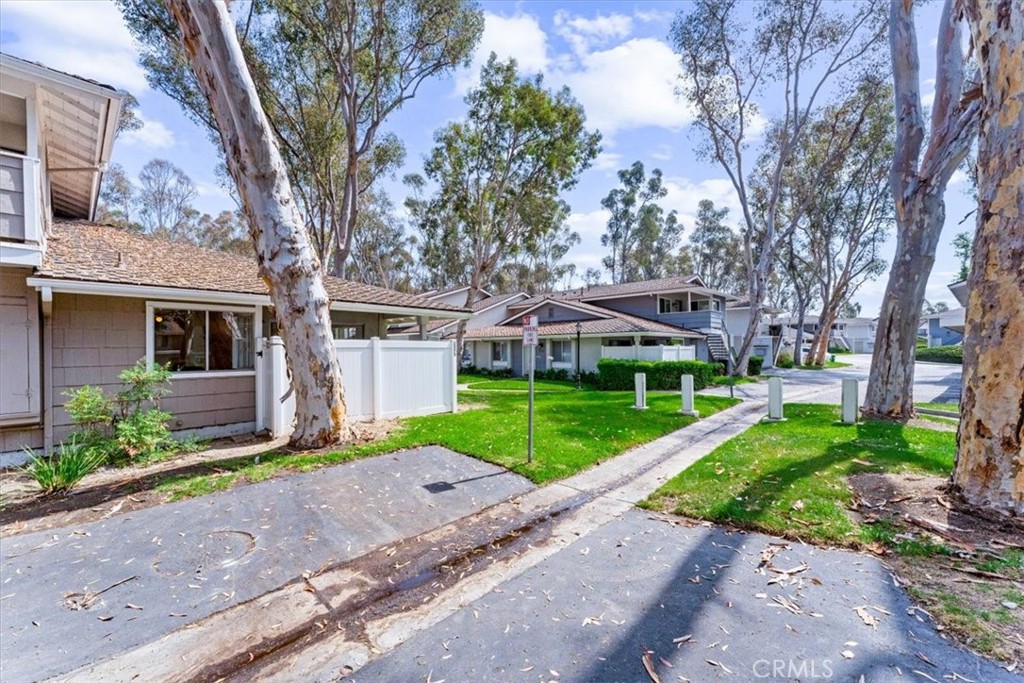 2573 Coventry Circle 105
