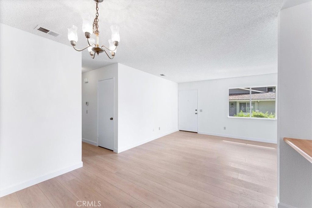 2573 Coventry Circle 105