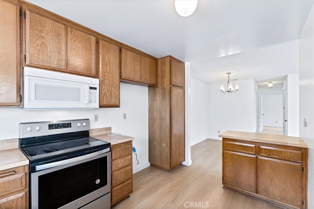 2573 Coventry Circle 105