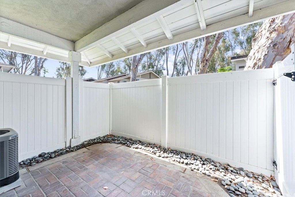 2573 Coventry Circle 105