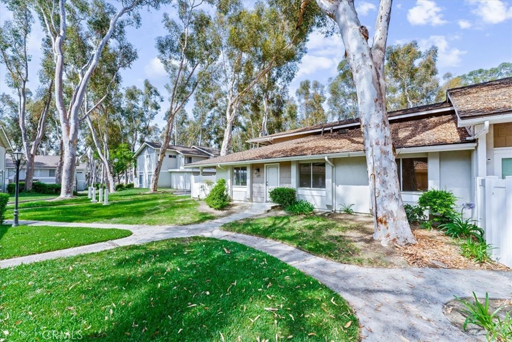 2573 Coventry Circle 105