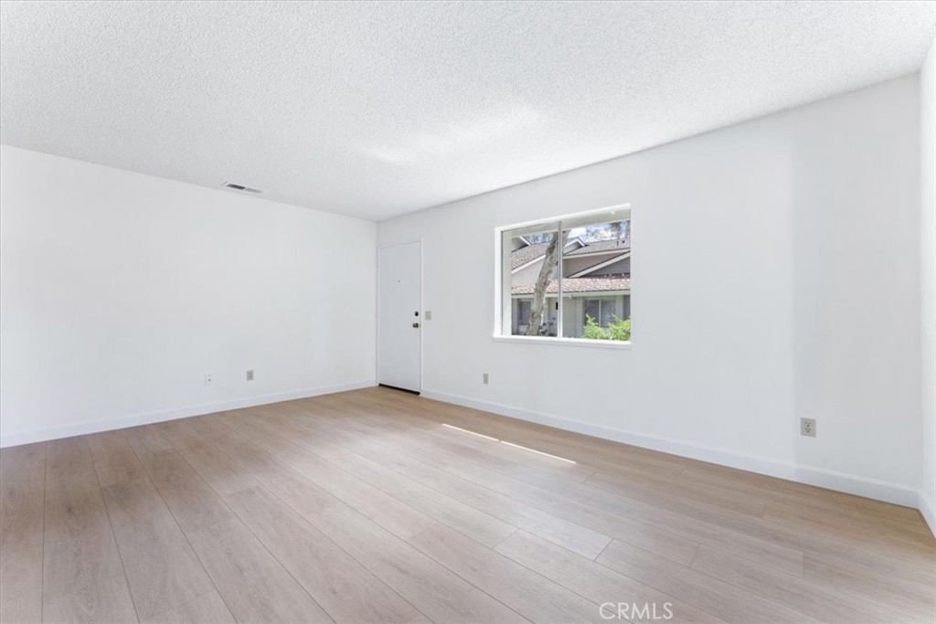 2573 Coventry Circle 105