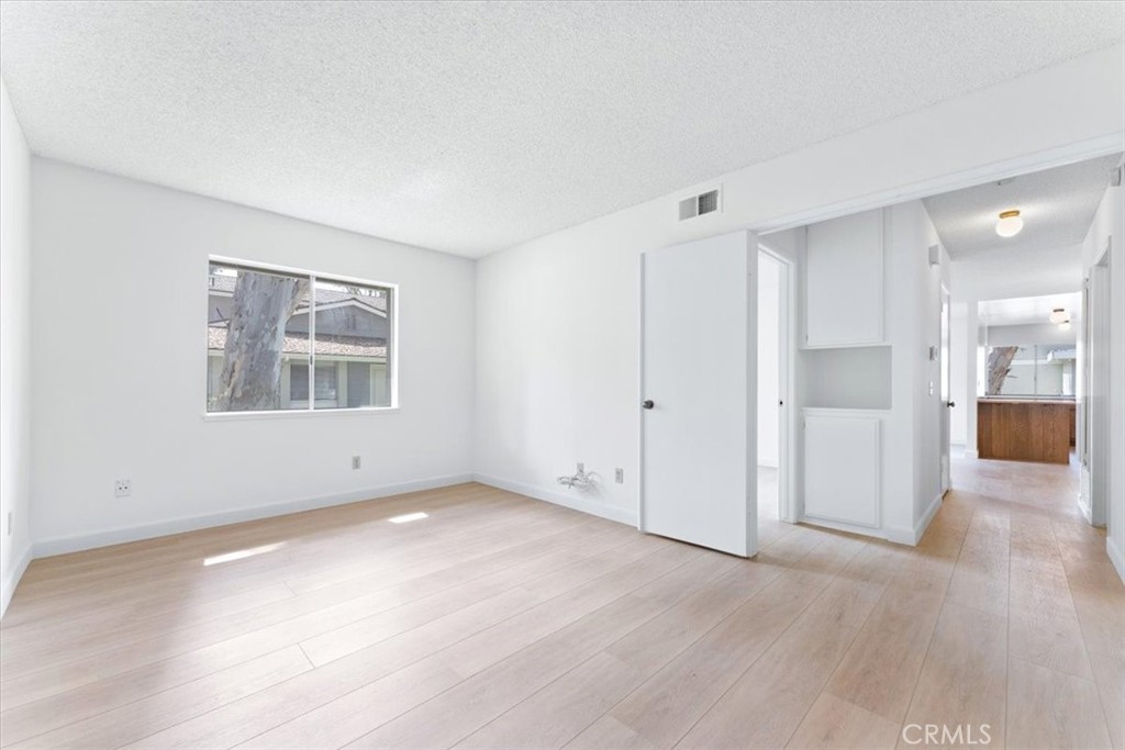 2573 Coventry Circle 105
