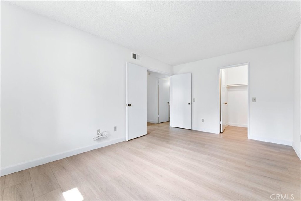 2573 Coventry Circle 105