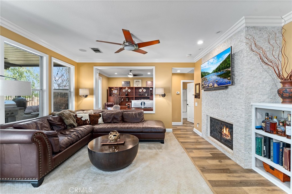 8755 E Wiley Way