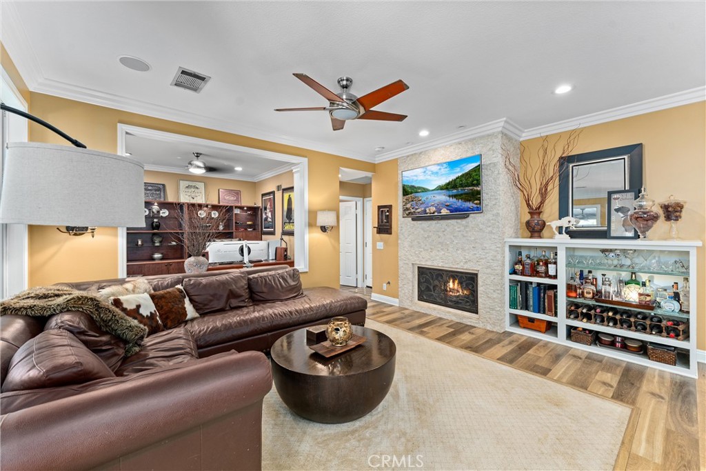 8755 E Wiley Way