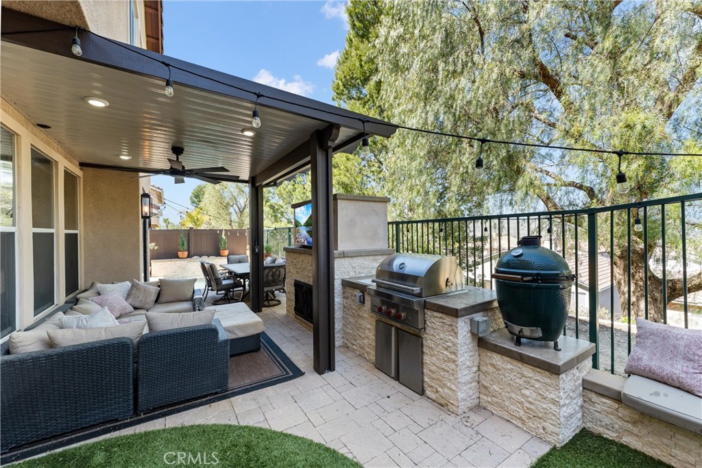 8755 E Wiley Way