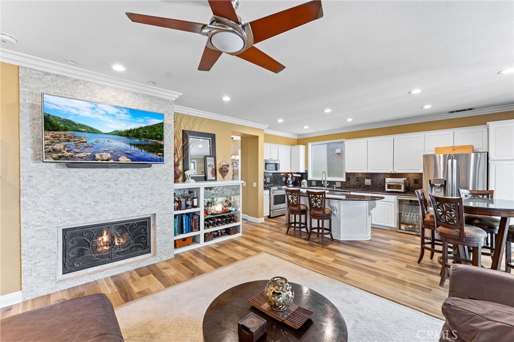 8755 E Wiley Way