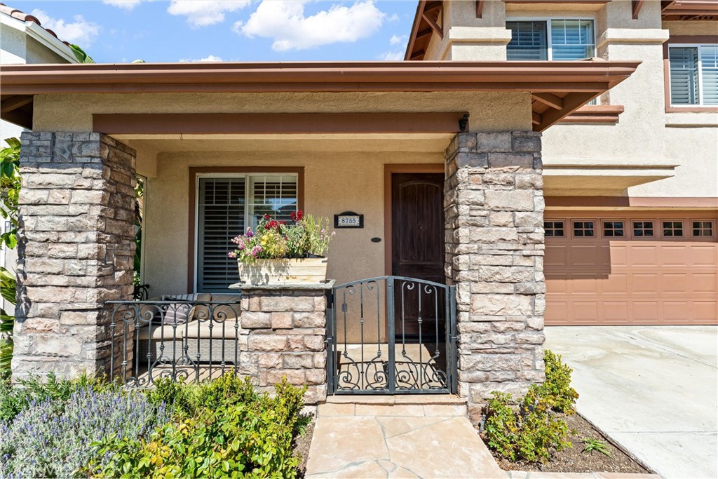 8755 E Wiley Way