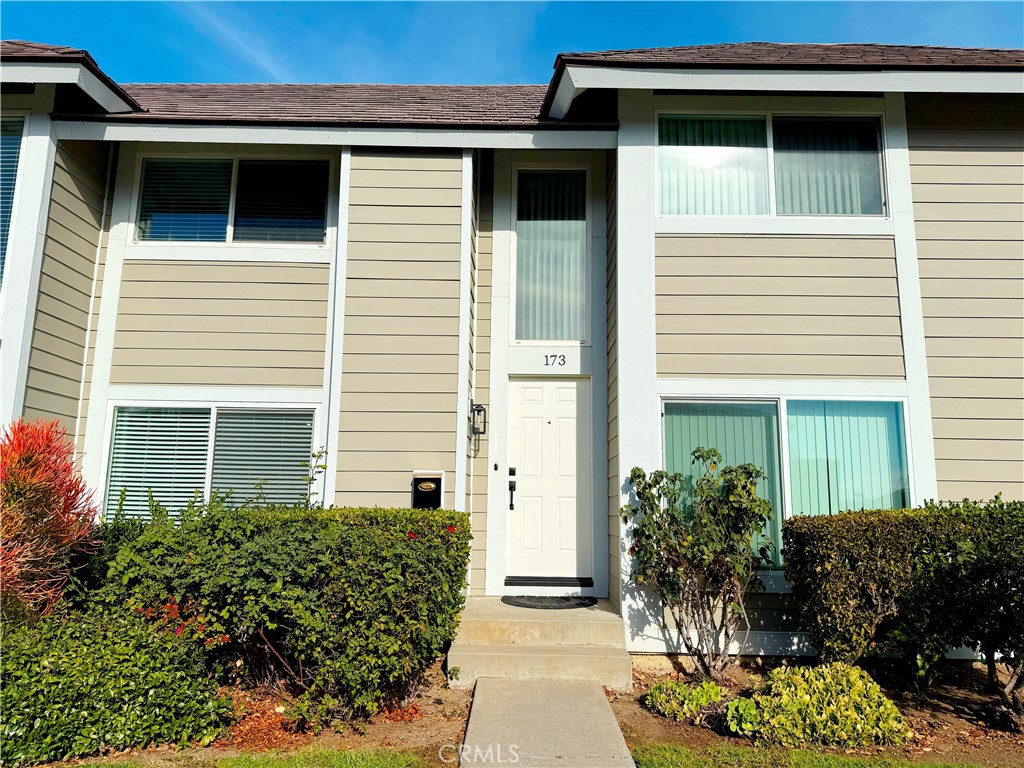 173 Oval Road 2