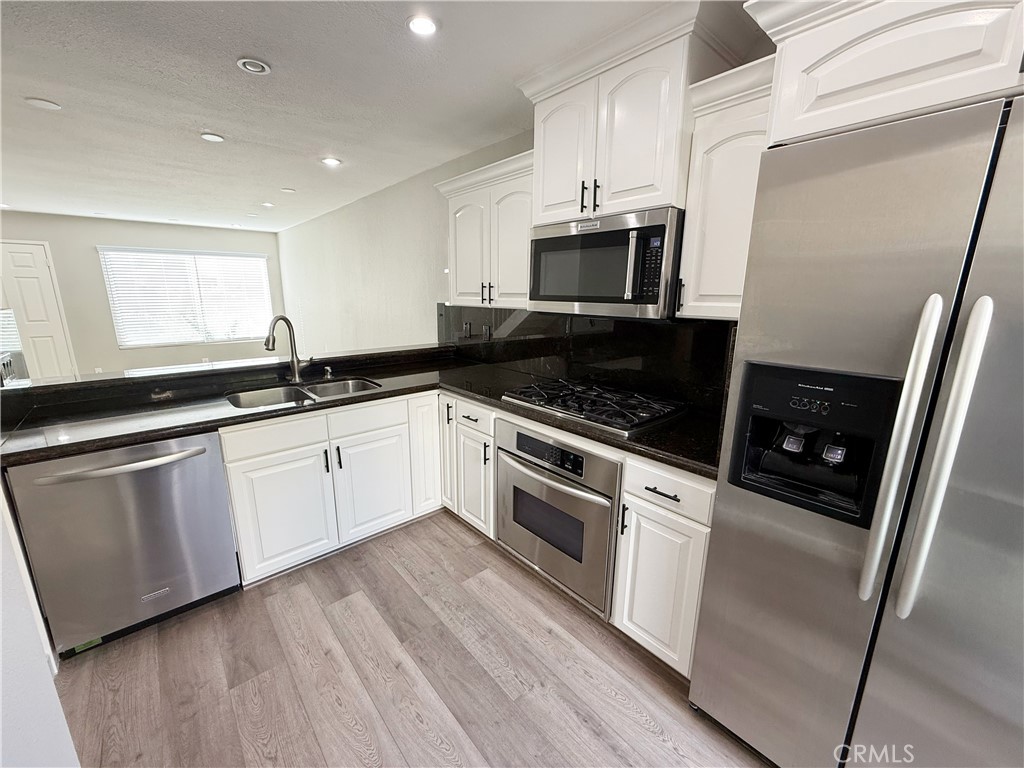 173 Oval Road 2