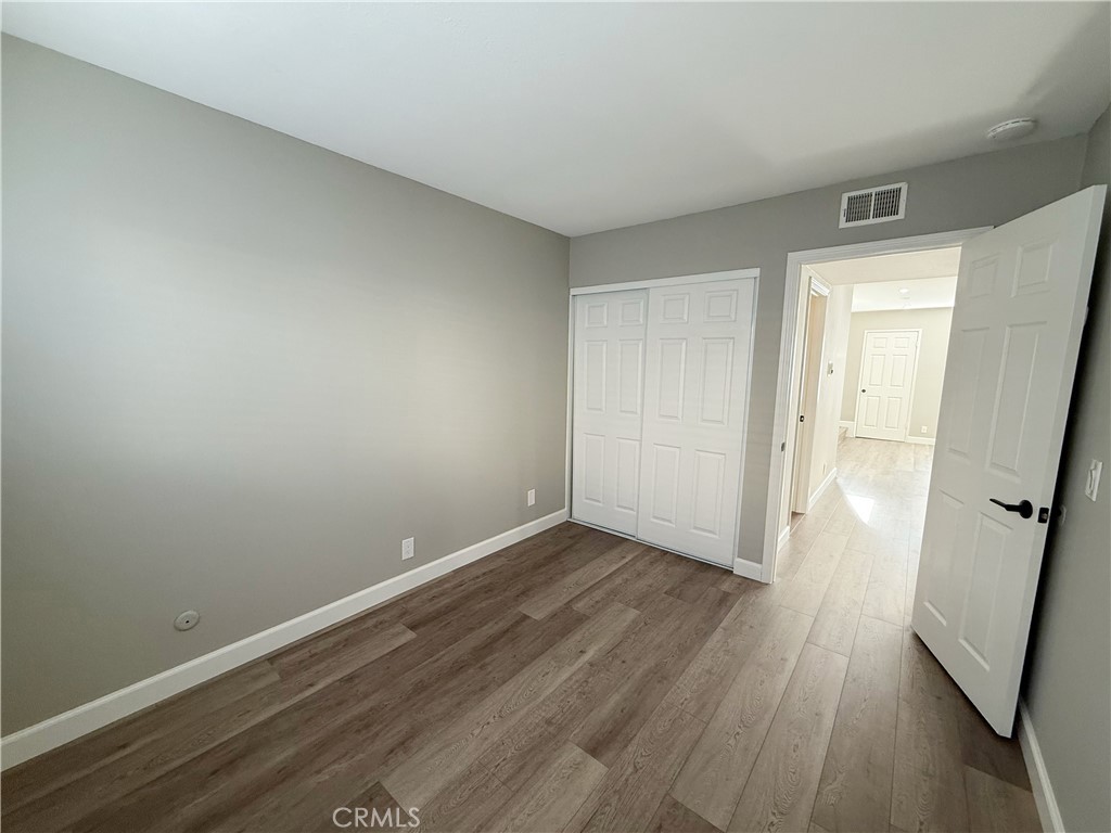 173 Oval Road 2