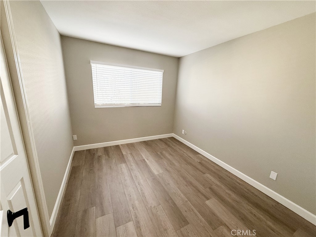 173 Oval Road 2