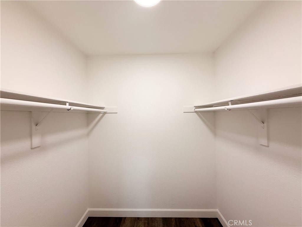 173 Oval Road 2
