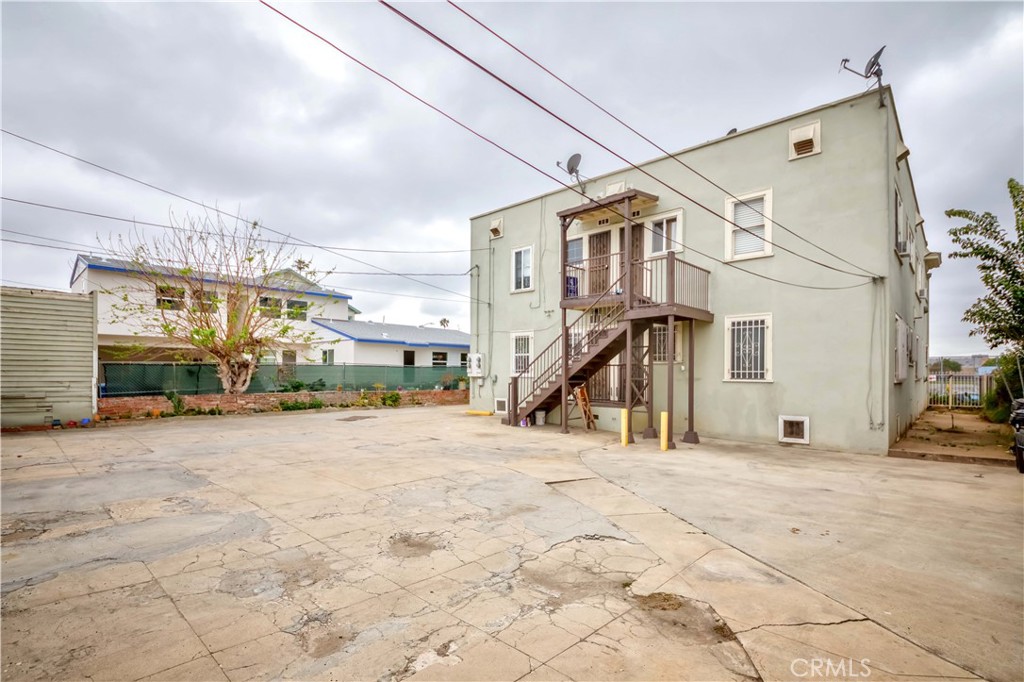 1308 S Van Ness Avenue