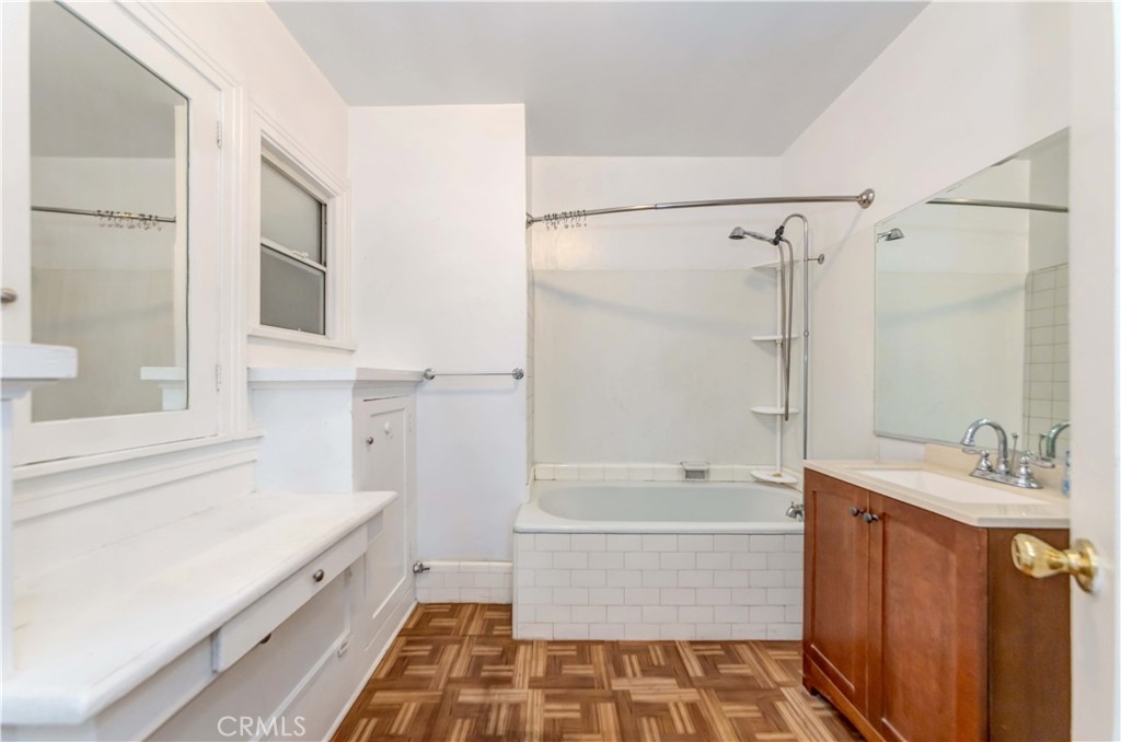 1308 S Van Ness Avenue