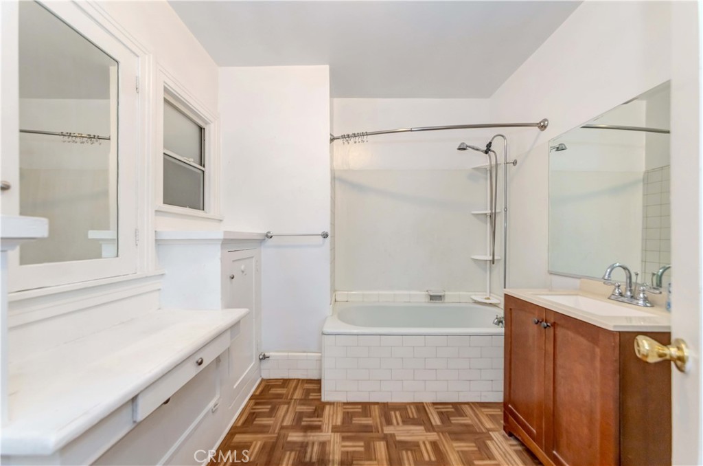 1308 S Van Ness Avenue