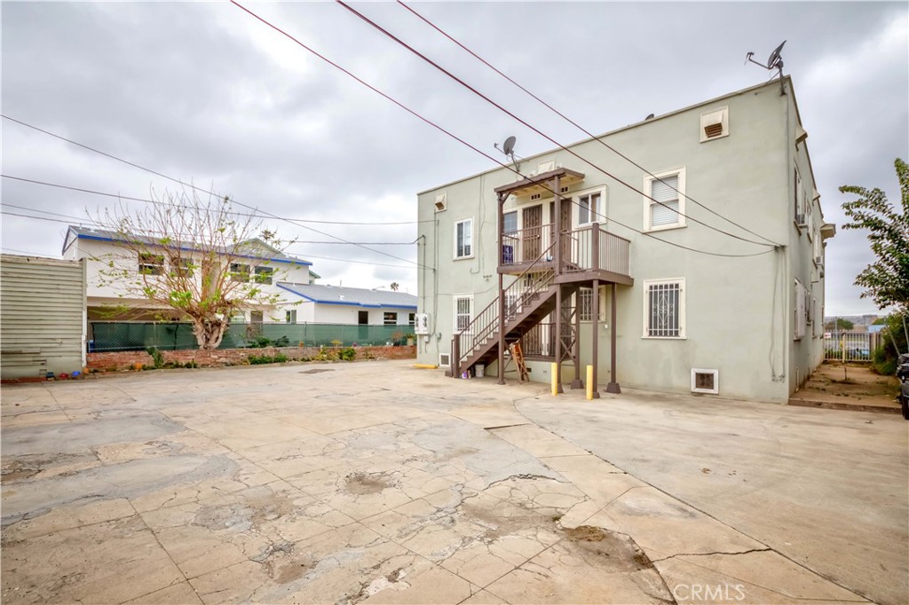 1308 S Van Ness Avenue