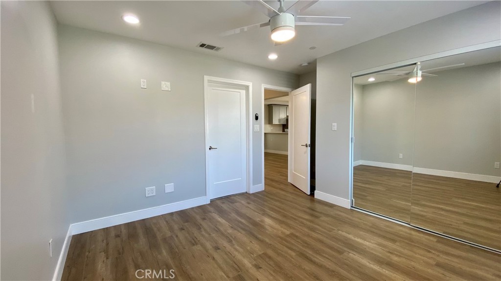 245 Robinson Street 2