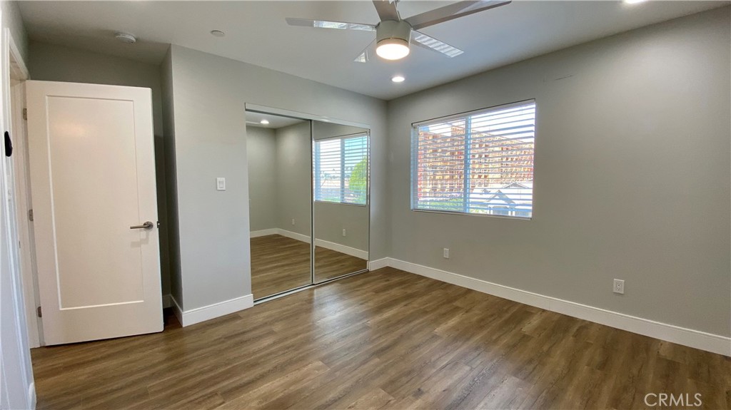245 Robinson Street 2