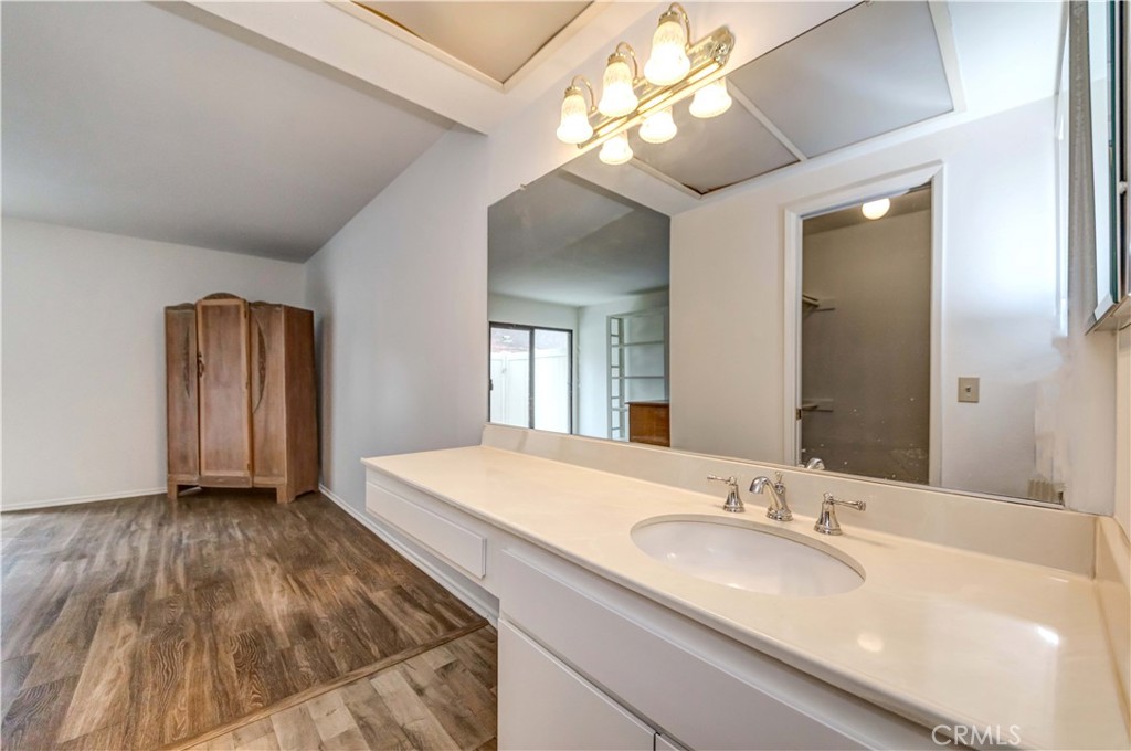 13218 La Jolla Circle 305-B