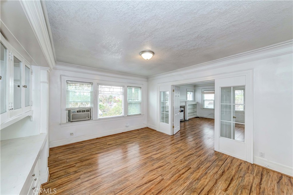 1308 1/2 S Van Ness Avenue