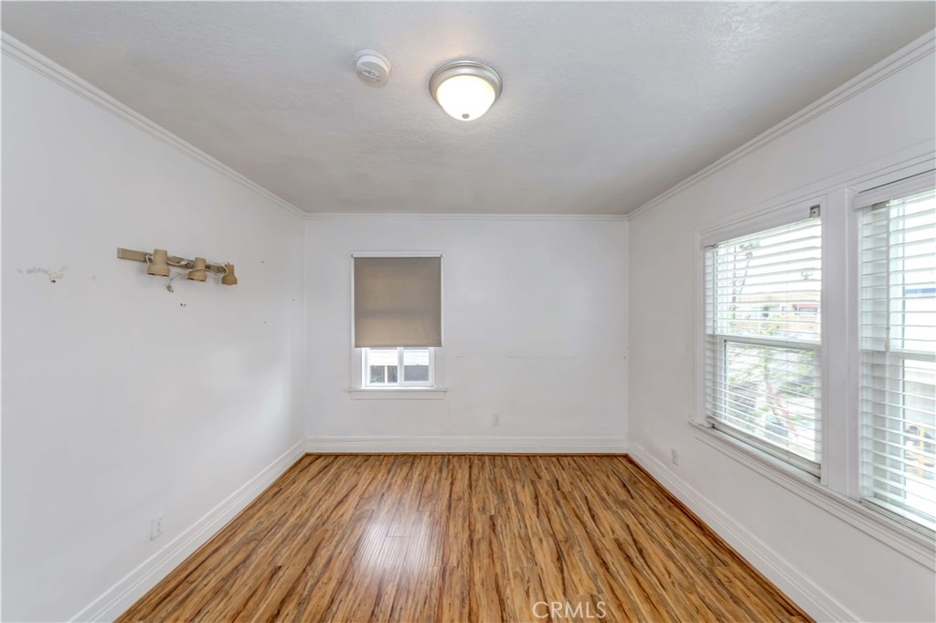 1308 1/2 S Van Ness Avenue