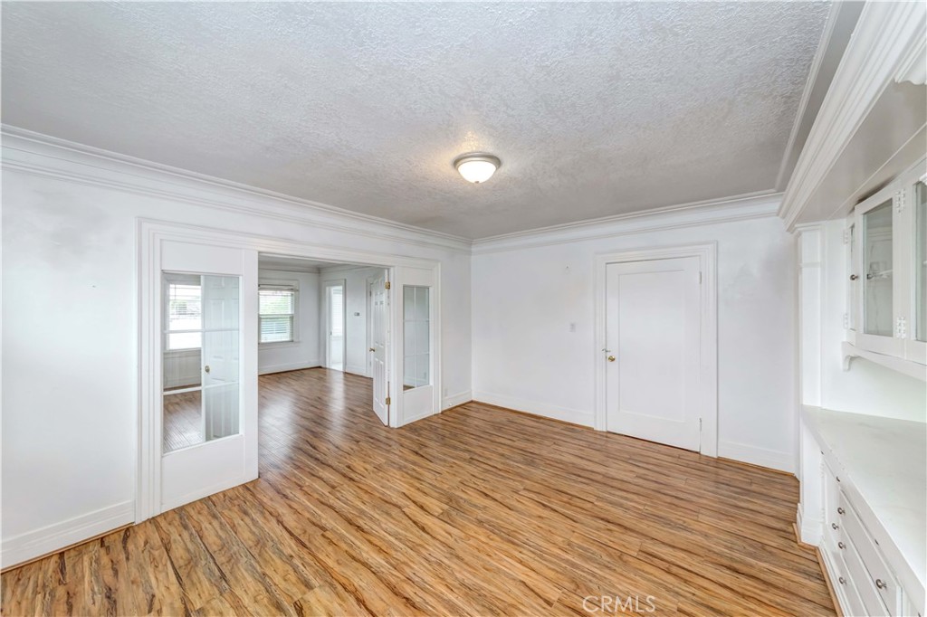 1308 1/2 S Van Ness Avenue
