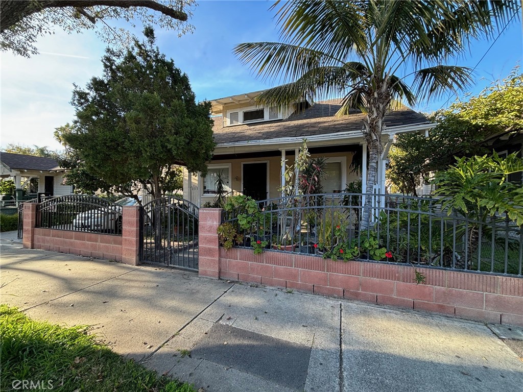 619 E Santa Ana Boulevard