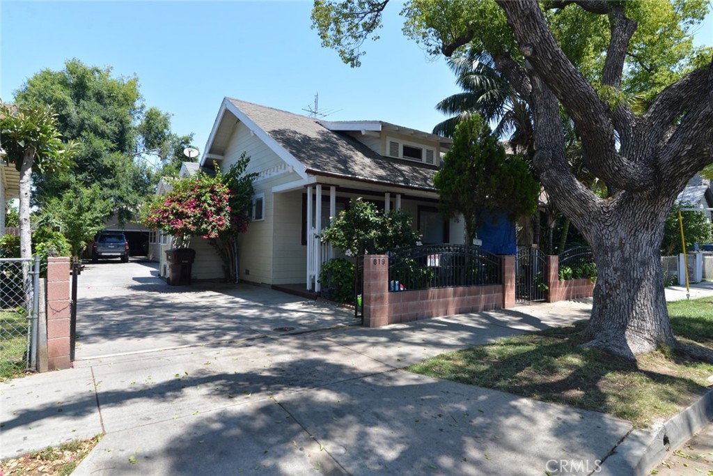 619 E Santa Ana Boulevard