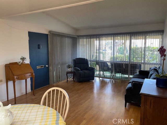 1360 Pelham 69-A