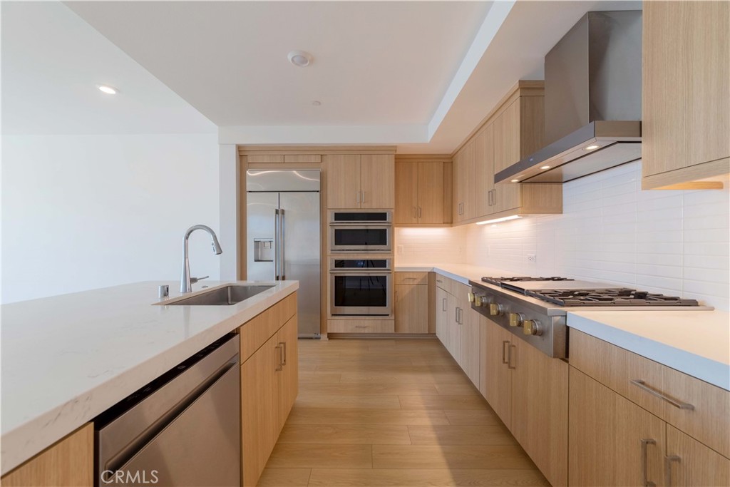 2207 Rivington 2207