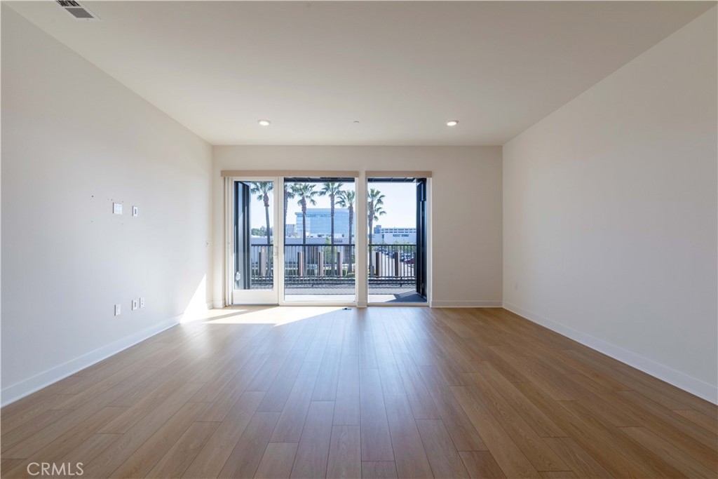 2207 Rivington 2207