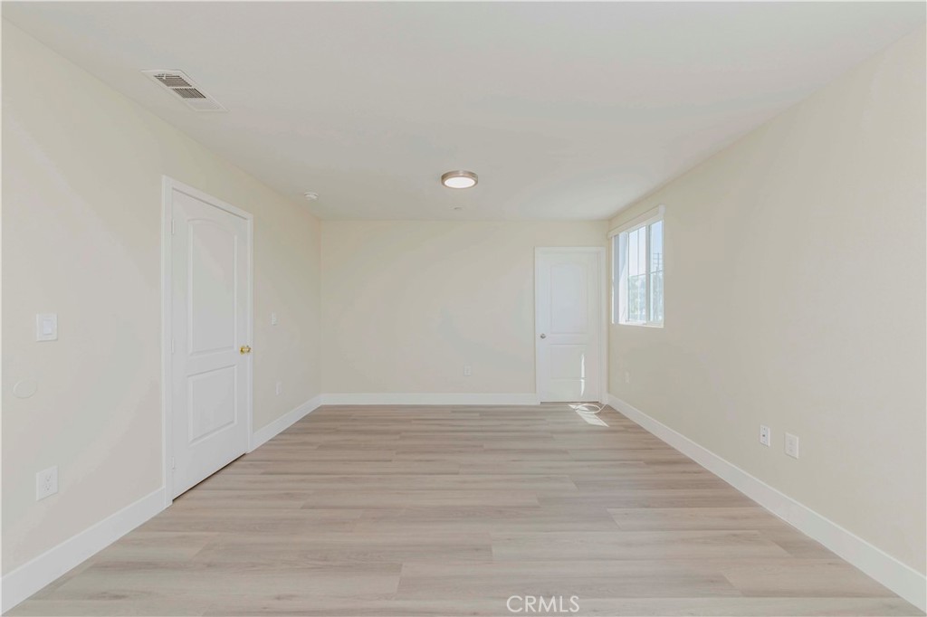 8711 Mckinley Place