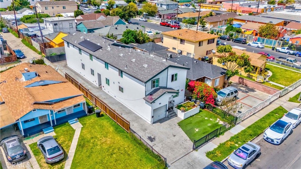 8711 Mckinley Place