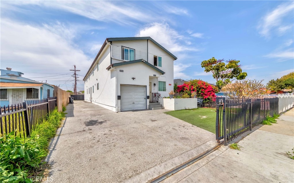 8711 Mckinley Place