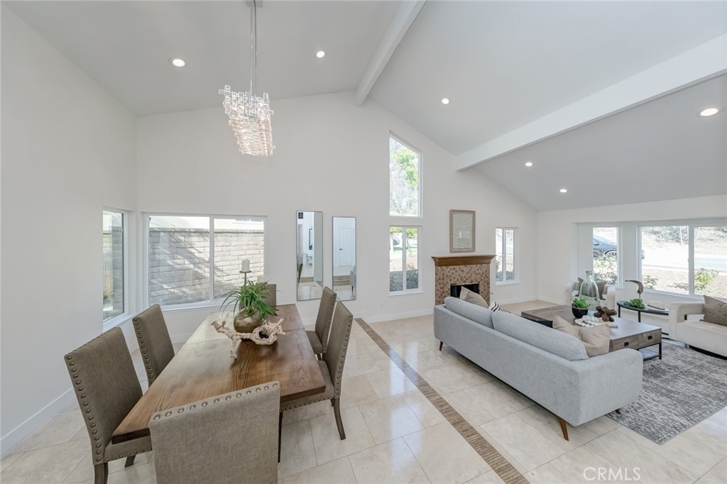 2690 Camino Del Sol