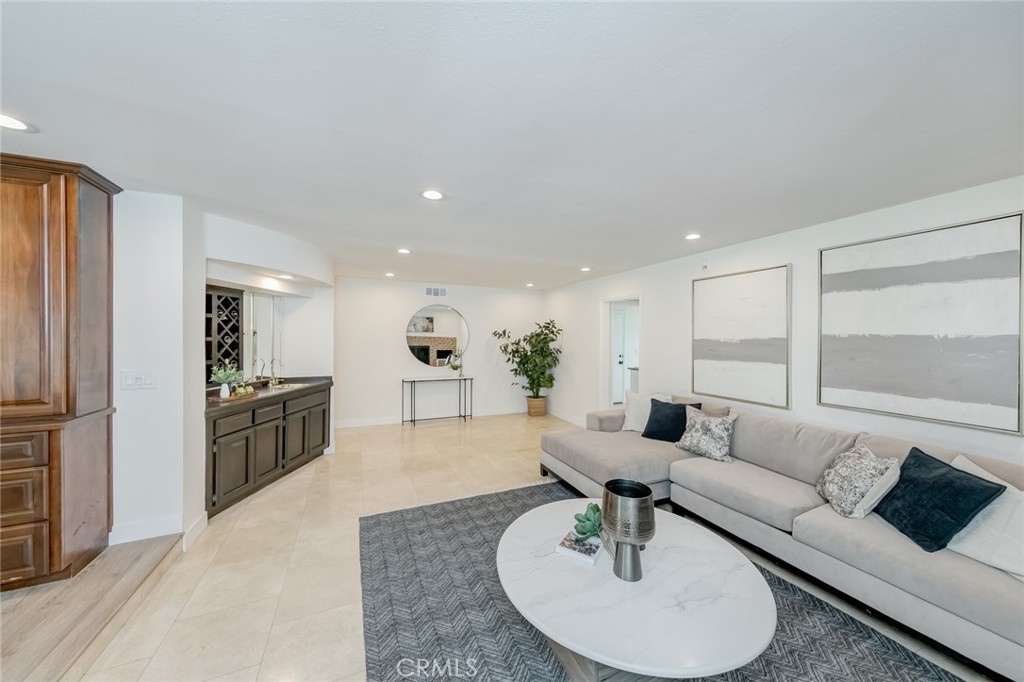 2690 Camino Del Sol