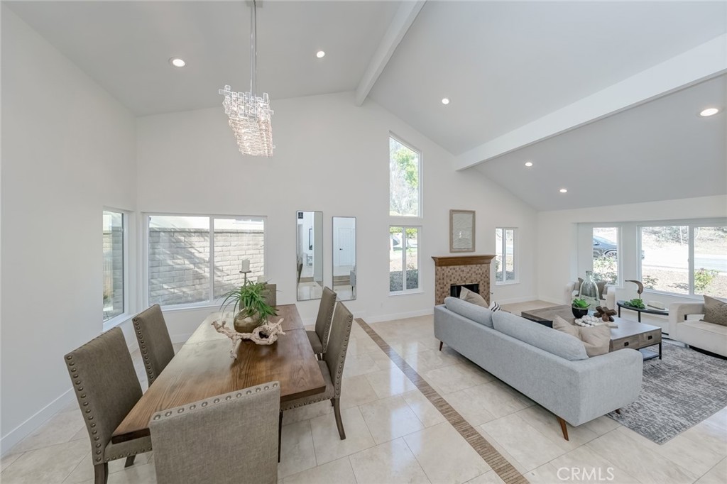 2690 Camino Del Sol