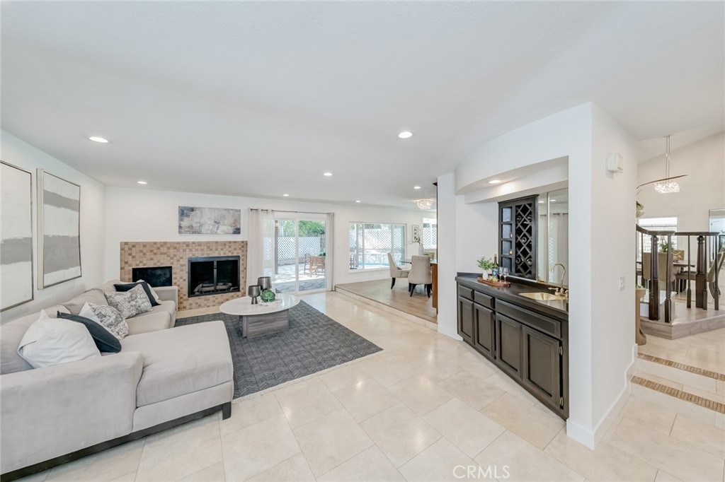 2690 Camino Del Sol