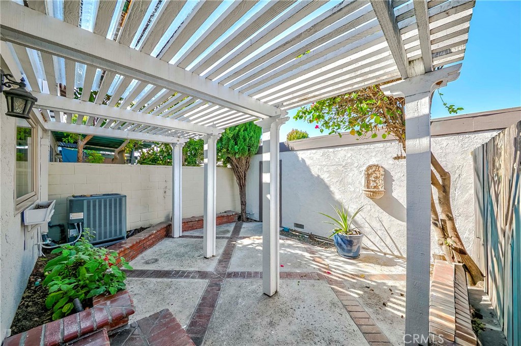 8833 Brookdale Drive