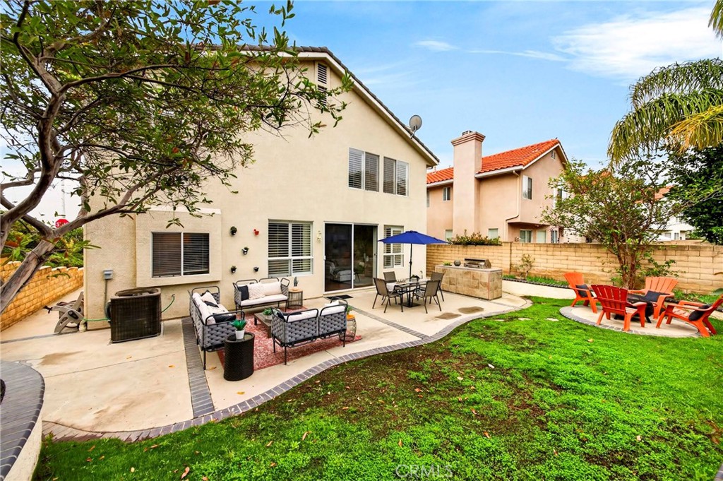 19901 Mid Pines