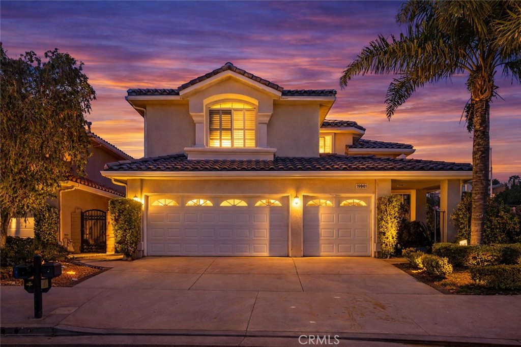 19901 Mid Pines