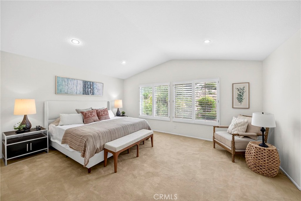 19901 Mid Pines