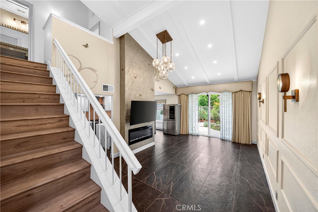 1034 Creekside