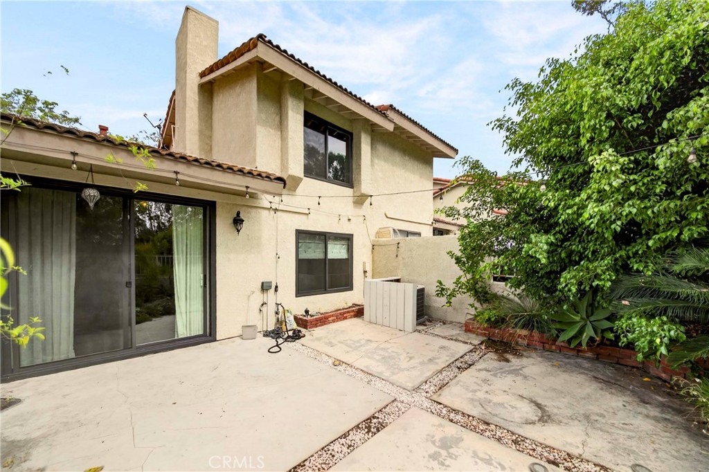 1034 Creekside